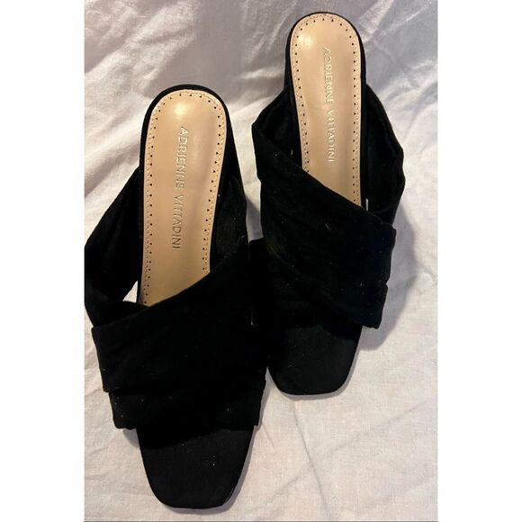 Adrienne Vittadini Crossover slip on / slide / Sandal - Picture 2 of 6